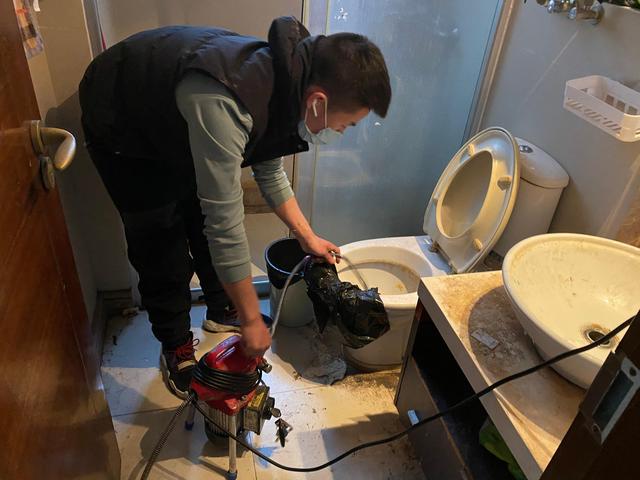 桂林马桶疏通-疏通下水道